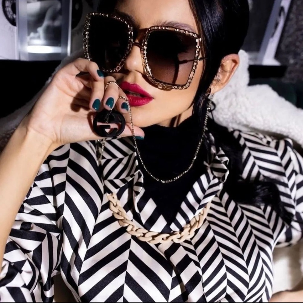 New Authentic Gucci Sunglasses Women's GG1033S 002 Gold Necklace Chain 57-21-215